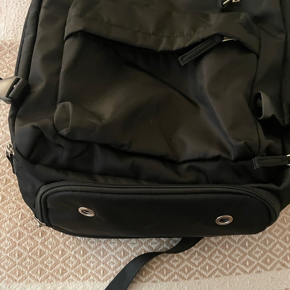 Large Travel Backpack Carry on Flight Approved - Picture 5 of 9